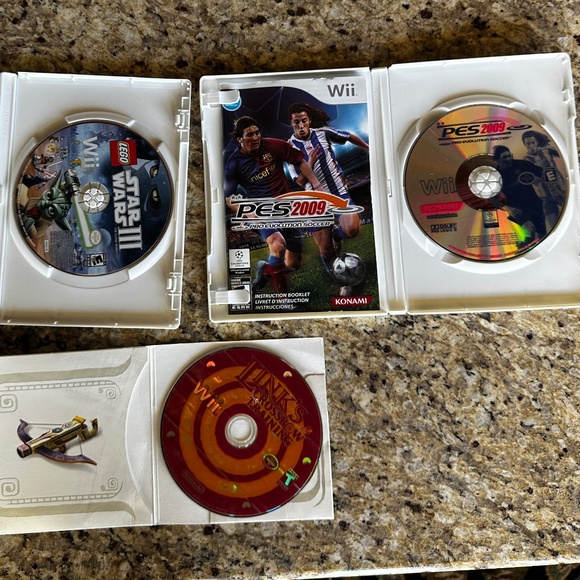 Nintendo Wii Game Bundle, Lego Star Wars, Link's Crossbow Training, Pes 2009 - Picture 8 of 9